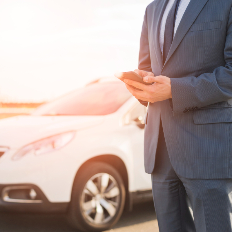 Scegliere la migliore soluzione di localizzazione GPS per applicazioni di prestito per auto