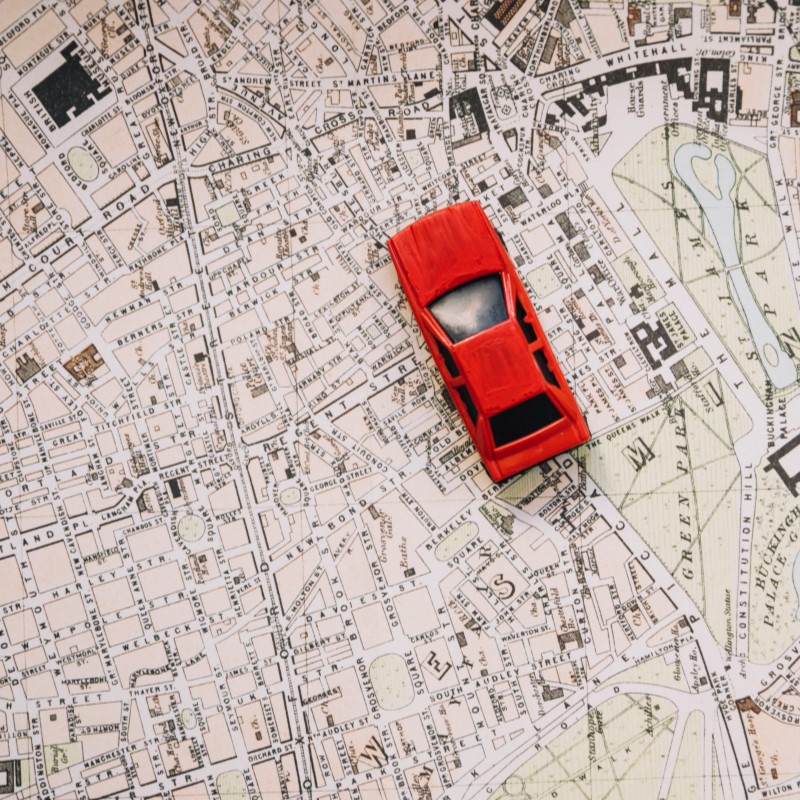 Vantaggi dei tracker per auto: perché ogni veicolo ne ha bisogno